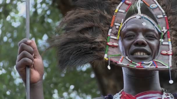 Guerrero Masai sonriendo — Vídeos de Stock