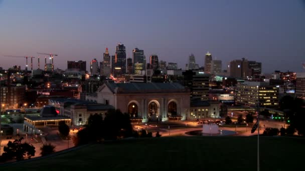 캔자스 시티의 밤 시간 — 비디오