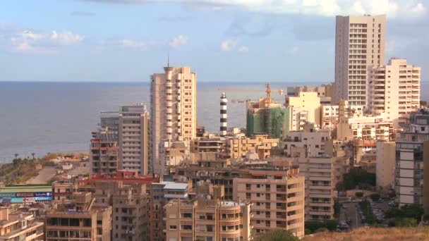 El horizonte sobre Beirut durante el día — Vídeos de Stock