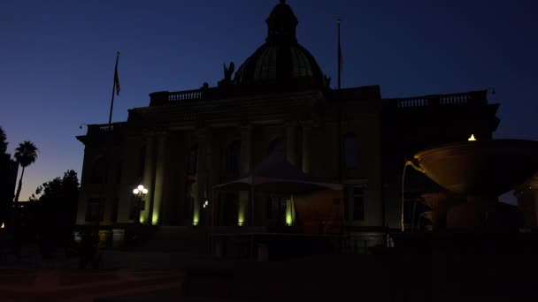 Edificio del Ayuntamiento de Redwood City — Vídeo de stock