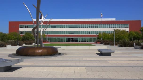 Moderno ayuntamiento de Richmond, California . — Vídeos de Stock