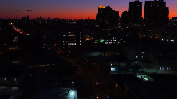 New york city in de schemering — Stockvideo