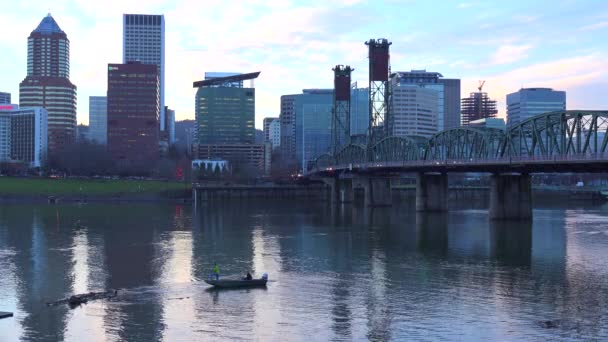 Willamette River till Portland — Stockvideo