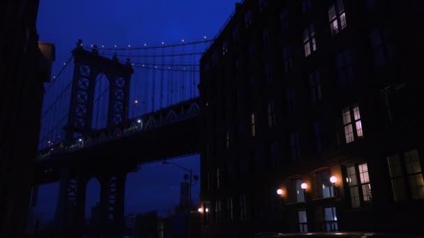 Brooklyn New York street with the Bridge — Stock Video