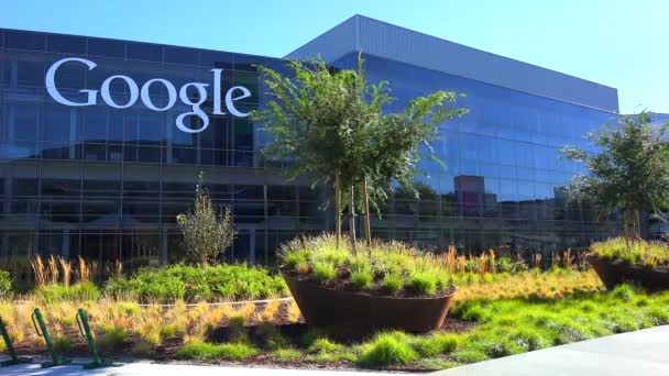 Googles huvudkontor i silicon valley — Stockvideo