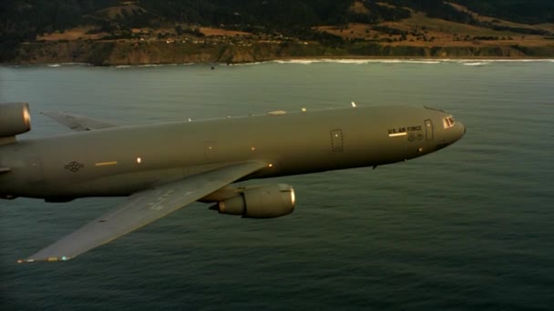 US-Luftwaffe Air kc-10 im Flug — Stockvideo