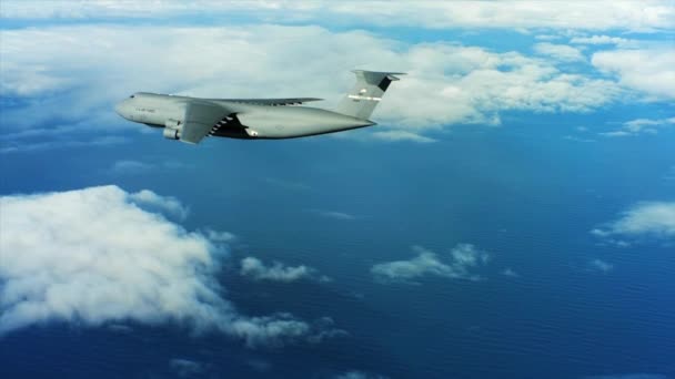 Fuerza Aérea de EE.UU. C-5 en vuelo — Vídeo de stock