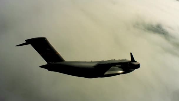 US-Luftwaffe C-17 im Flug — Stockvideo