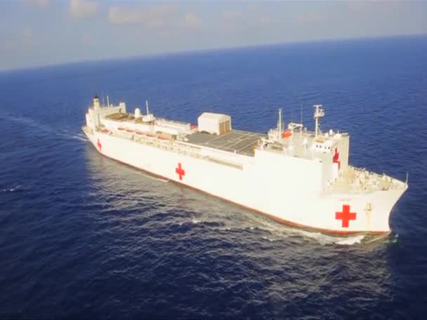 Navire hôpital du Commandement du transport maritime militaire — Video