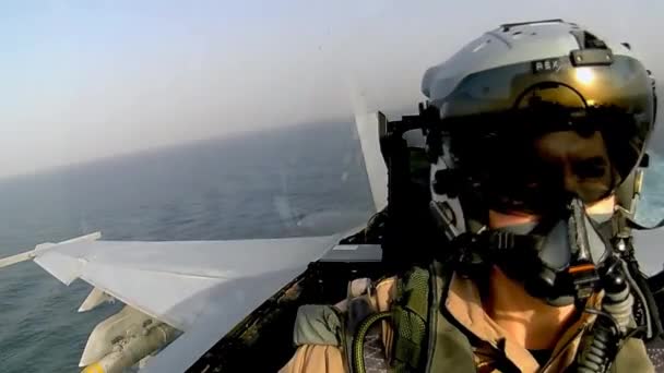 Cockpit di un aereo da combattimento — Video Stock