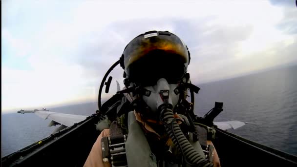 Cockpit di un aereo da combattimento — Video Stock