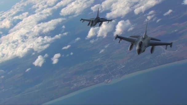 Dos aviones de combate F-16 — Vídeo de stock