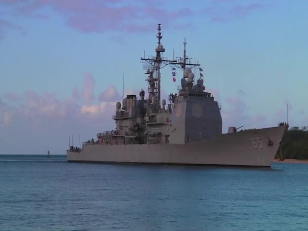 Navy ship passes near Hickam base — Stock Video