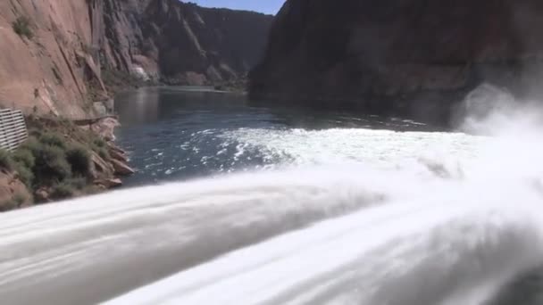 Presa Glen Canyon — Vídeo de stock