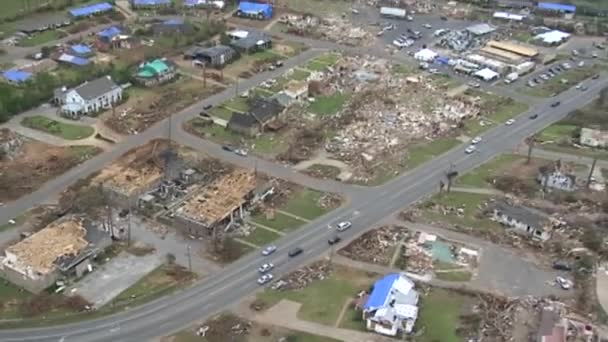 Tornado's hits Tuscaloosa — Stockvideo