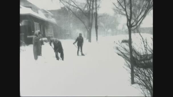 Said to be the worst blizzard of the century hits Chicago i — Stock Video