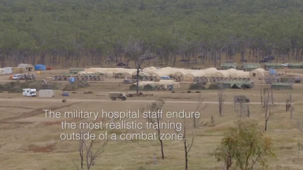 Ejército combate en hospital trenes soldados — Vídeos de Stock