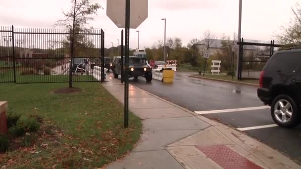 The National Guard assist with storm — Stock Video