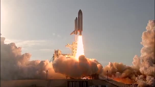 De Space Shuttle presenteert — Stockvideo