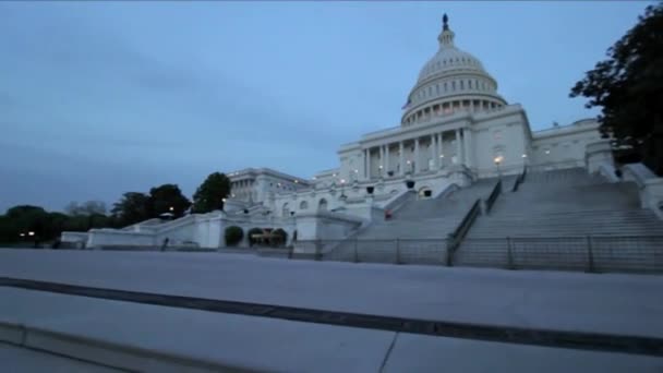 US Capitol Building på kvällen — Stockvideo