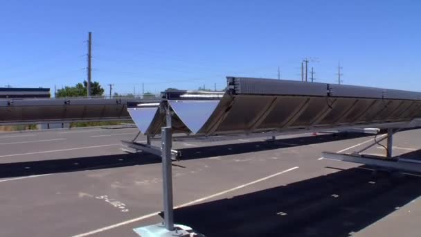 Solar arrays generate electricity — Stock Video