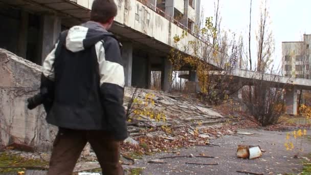 Abandoned cities and towns in Chernobyl — Stock Video