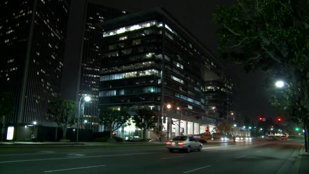 Art deco hotel por la noche — Vídeo de stock