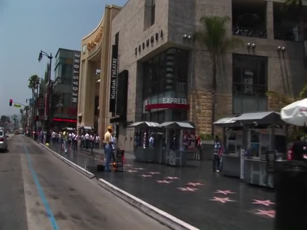 Tourists visit the Hollywood — Stock Video