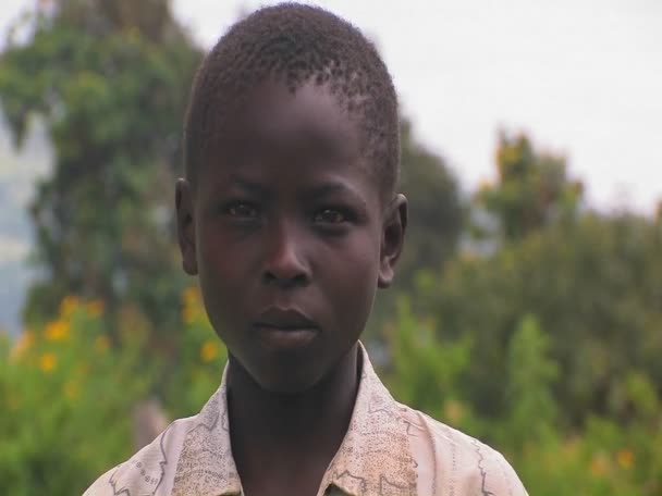Genç bir Afrikalı Çocuk — Stok video