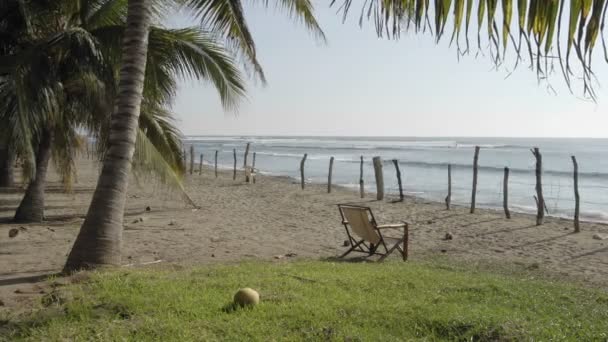 海滩和拉萨拉迪塔海滩海浪 — 图库视频影像