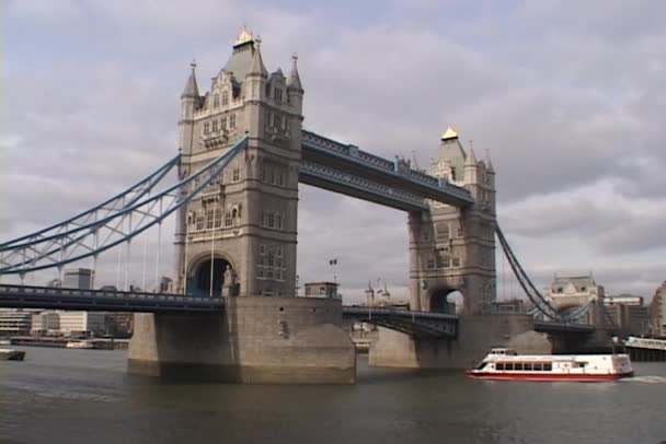 A majestosa Ponte de Londres — Vídeo de Stock