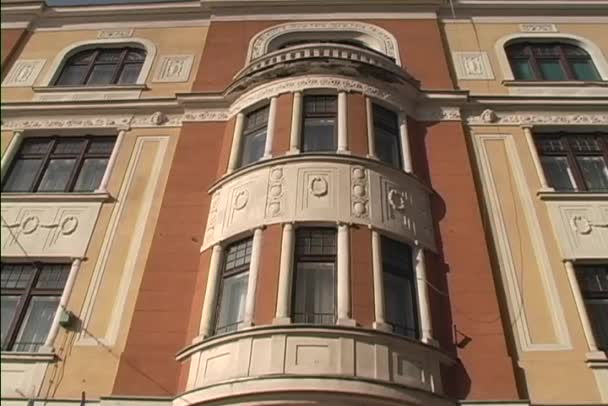 Appartement gebouw in Bosnië — Stockvideo