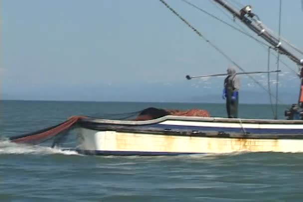 Balıkçı büyük net saatler — Stok video