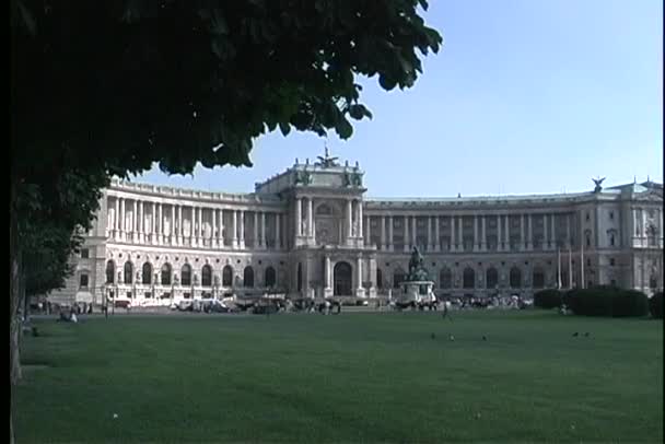 Residenz des Präsidenten von Österreich — Stockvideo