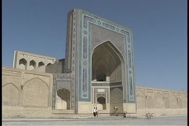 Antigua mezquita en Bujará — Vídeo de stock