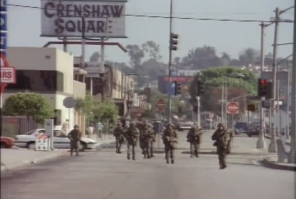 National Guard troops patrol street — Stock Video