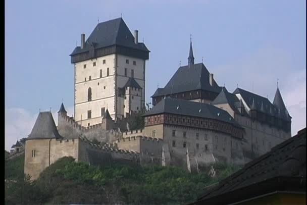 Karlštejn slottet i Prag — Stockvideo