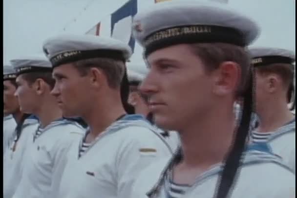 Russische marine zeilers — Stockvideo