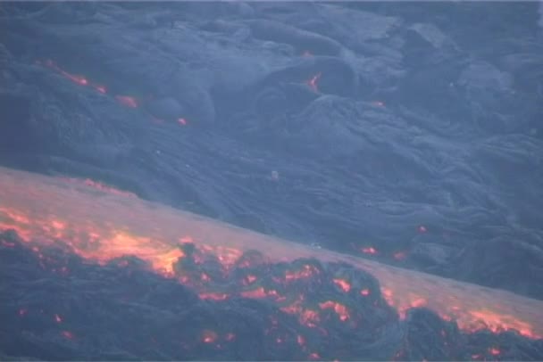 在山坡上的熔岩流 — 图库视频影像