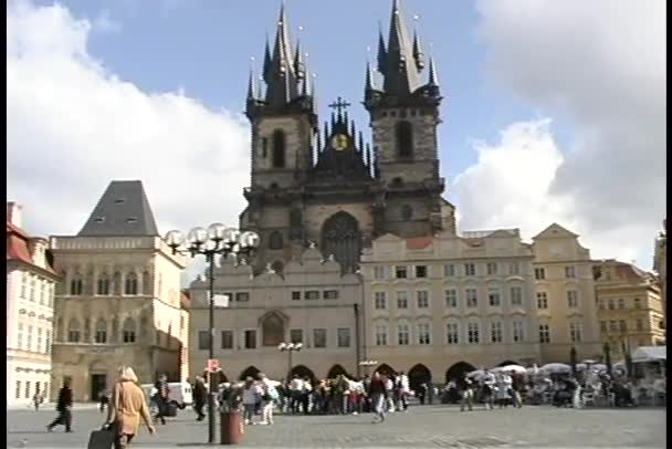 Plaza de la Ciudad Vieja en Praga — Vídeo de stock