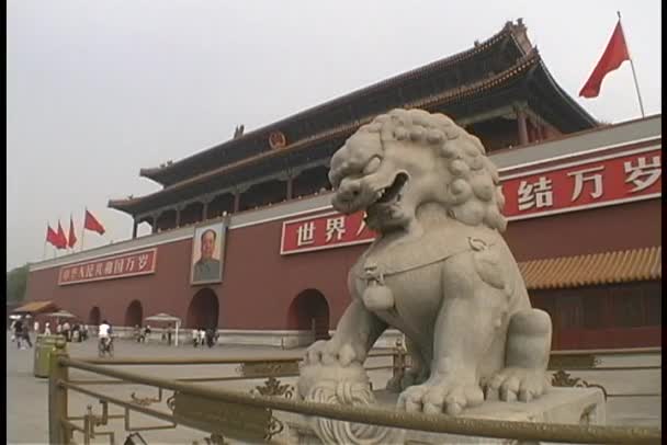 Estatua de León Imperial — Vídeos de Stock