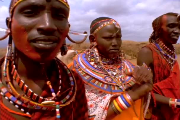 Pueblo tribal masai del África Oriental — Vídeos de Stock