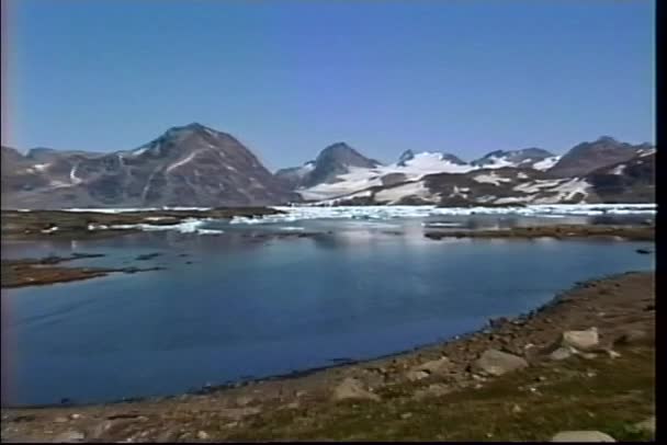 Paisaje helado escarpado — Vídeo de stock