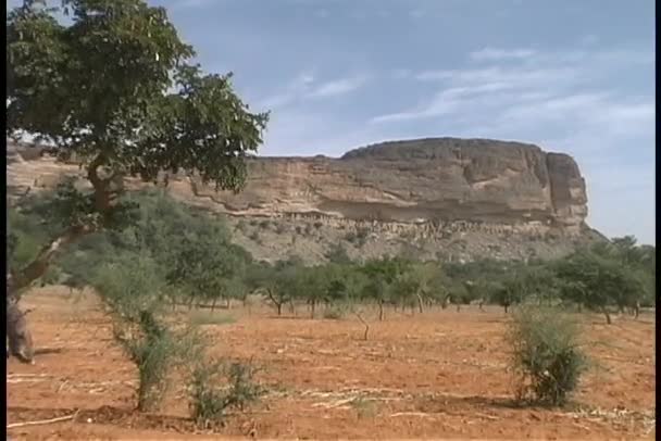 Tellem ruïnes in Mali — Stockvideo