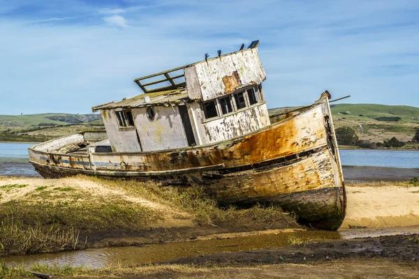 Old Fishing Boat in Northern California — Stock Photo, Image