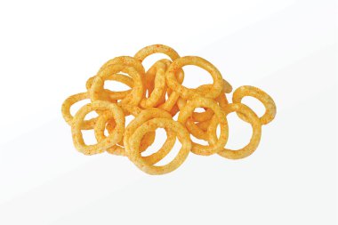 Çıtır çıtır ve Çıtır Tuzlu Buğday Fryums Mısır Halkaları, Mısır gevreği halkaları, Mini Halka, Kızarmış ve Baharatlı Atıştırmalıklar, Seçici Odaklanma - Resim