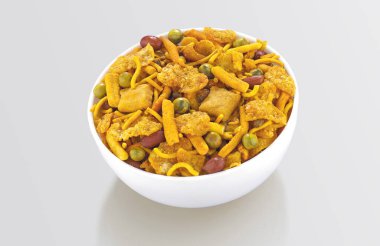 Nimco, Lezzetli ve Çıtır Karışık Nimko, Karışık Chavanu, Yiyecek Karışımı, Navratna Mix, Chiwda, Chevdo, Bhel Puri Snack, Kızarmış ve Baharatlı Yemekler, Namkeen.