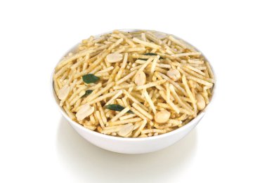 Farali Chivda, Phalahari Chiwda, Tatlı ve tuzlu, kızarmış ve baharatlı patates kızartması çubukları ve fıstık, patates ve fındıklı Hint atıştırması, Nimco, Namkeen.