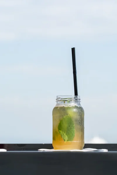 Cocktails voor water — Stockfoto