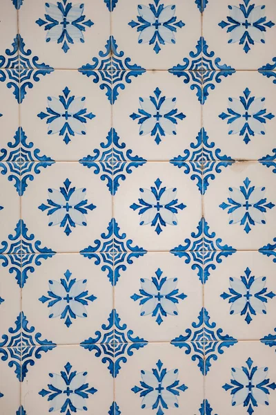 traditional portuguese tiles pattern